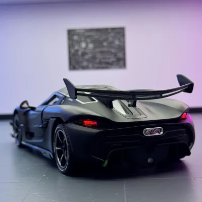 Koenigsegg Jesko 1:24 scale die-cast model_img_1