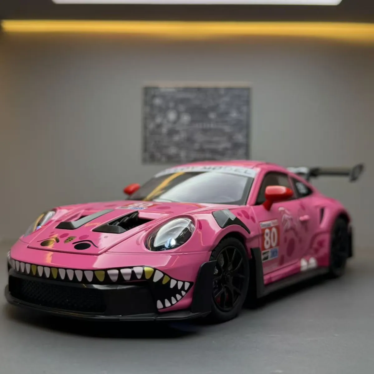 1/24PORSCHE 911 GT3 R #77 "ROXY" DIECAST