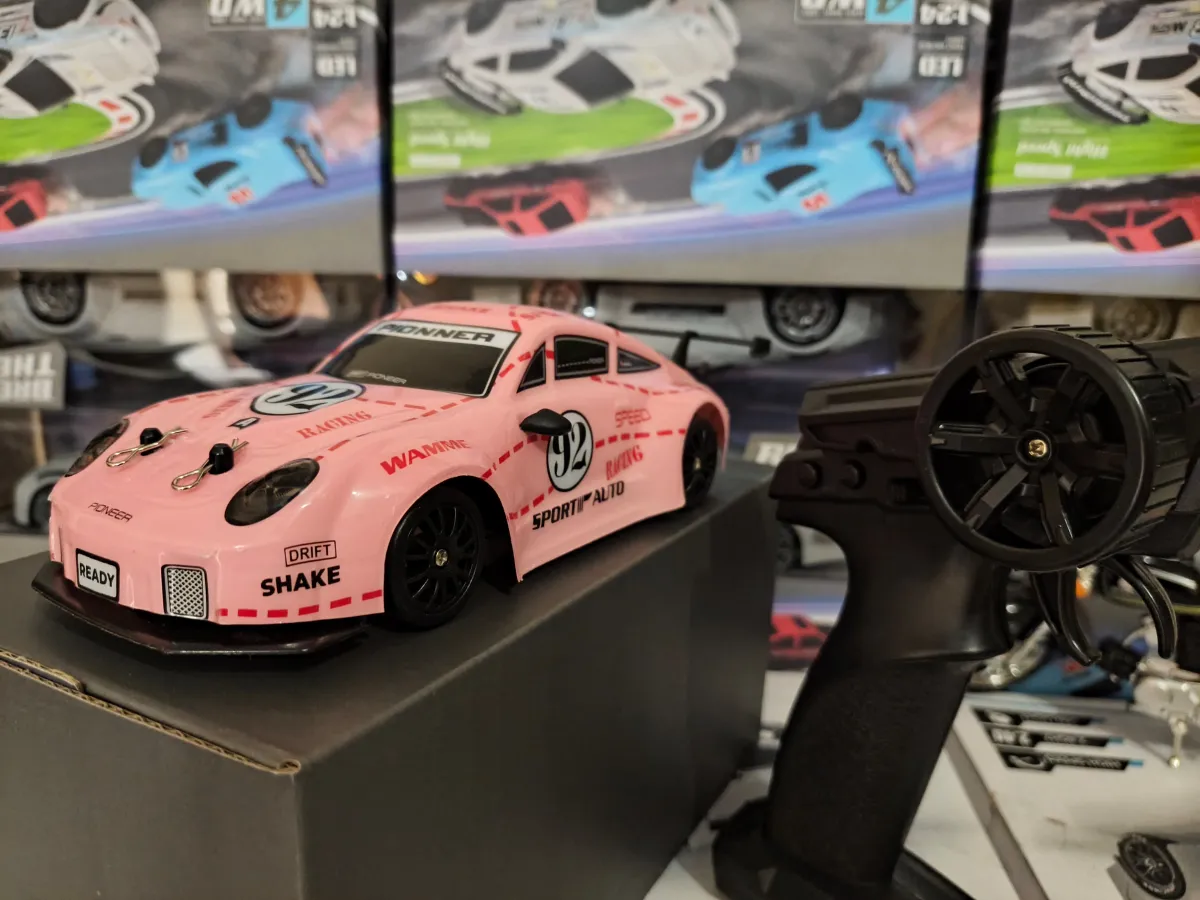Porsche 911- Pink Edition 1:24 Scale RC Drift Car