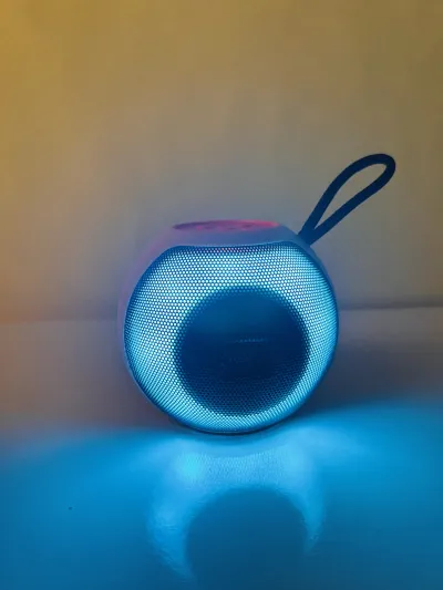 Portable wireless RGB Speaker_img_1