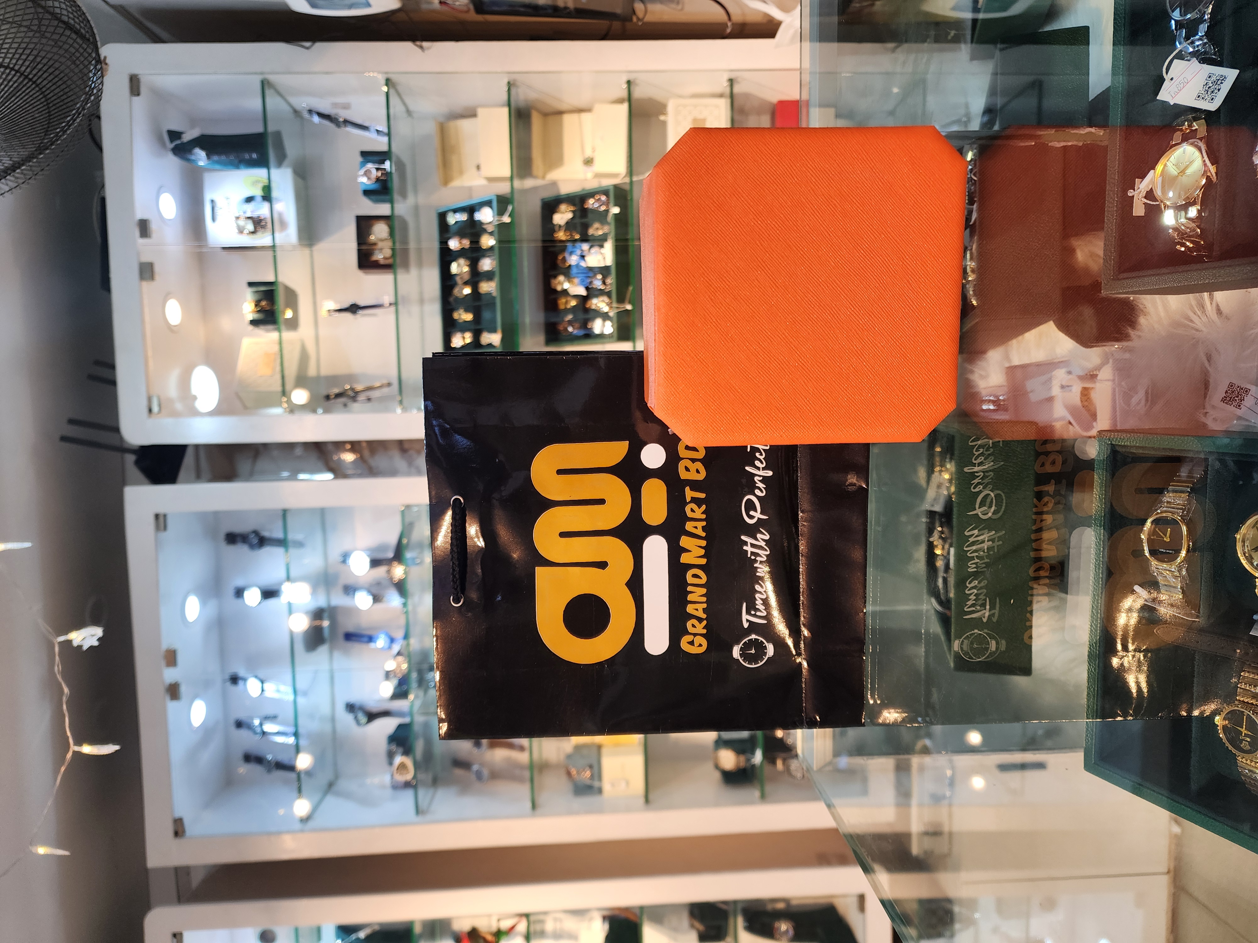 PREMIUM ORANGE  GIFT BOX