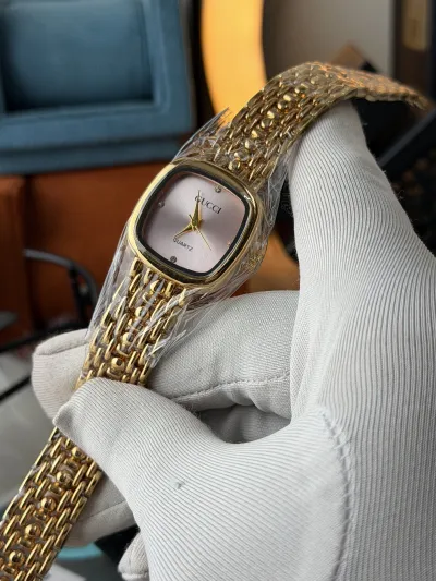 Gucci pink dial_img_1