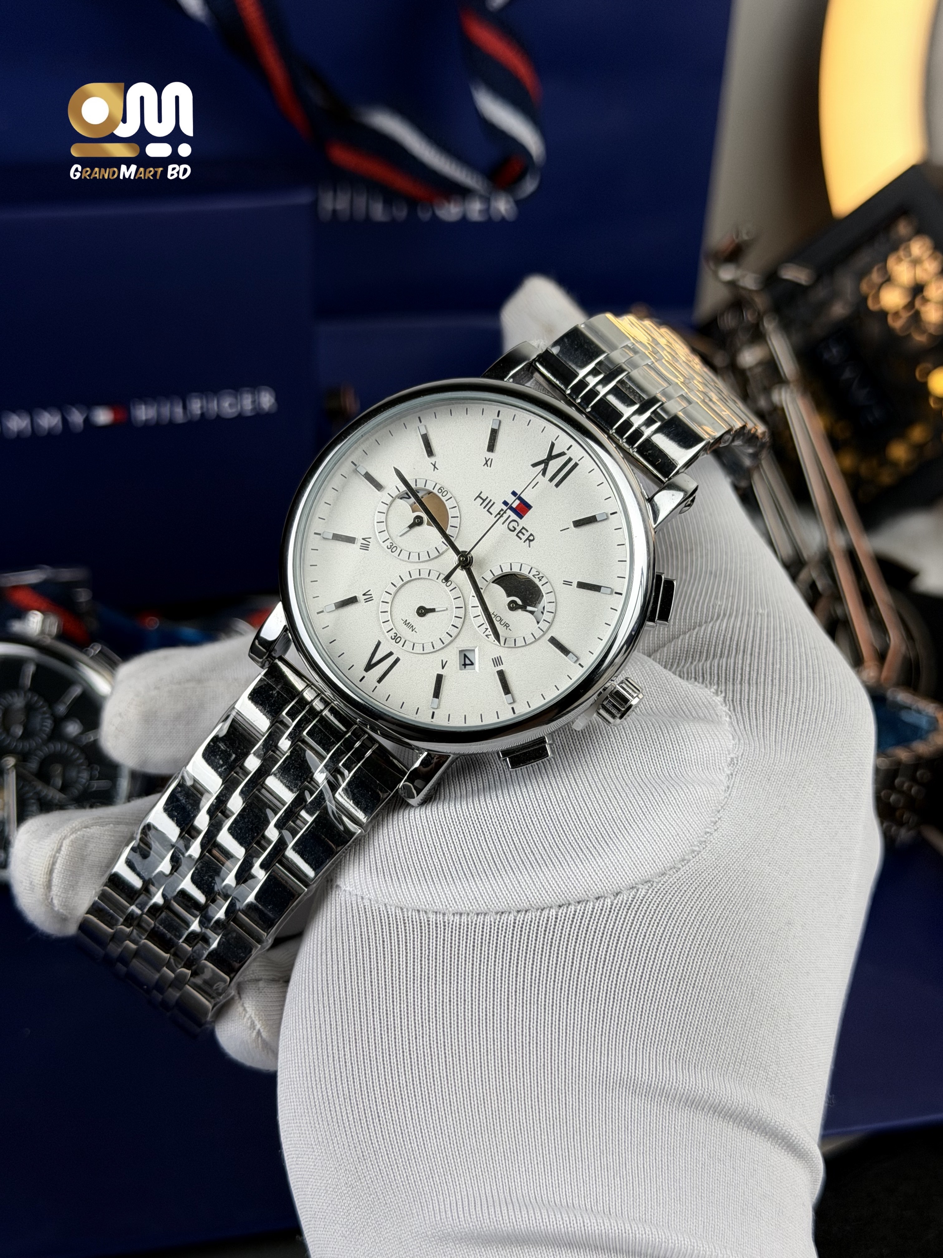 Tommy Hilfiger stainless steel men's watch featuring a black dial and  Silver chain_img_1