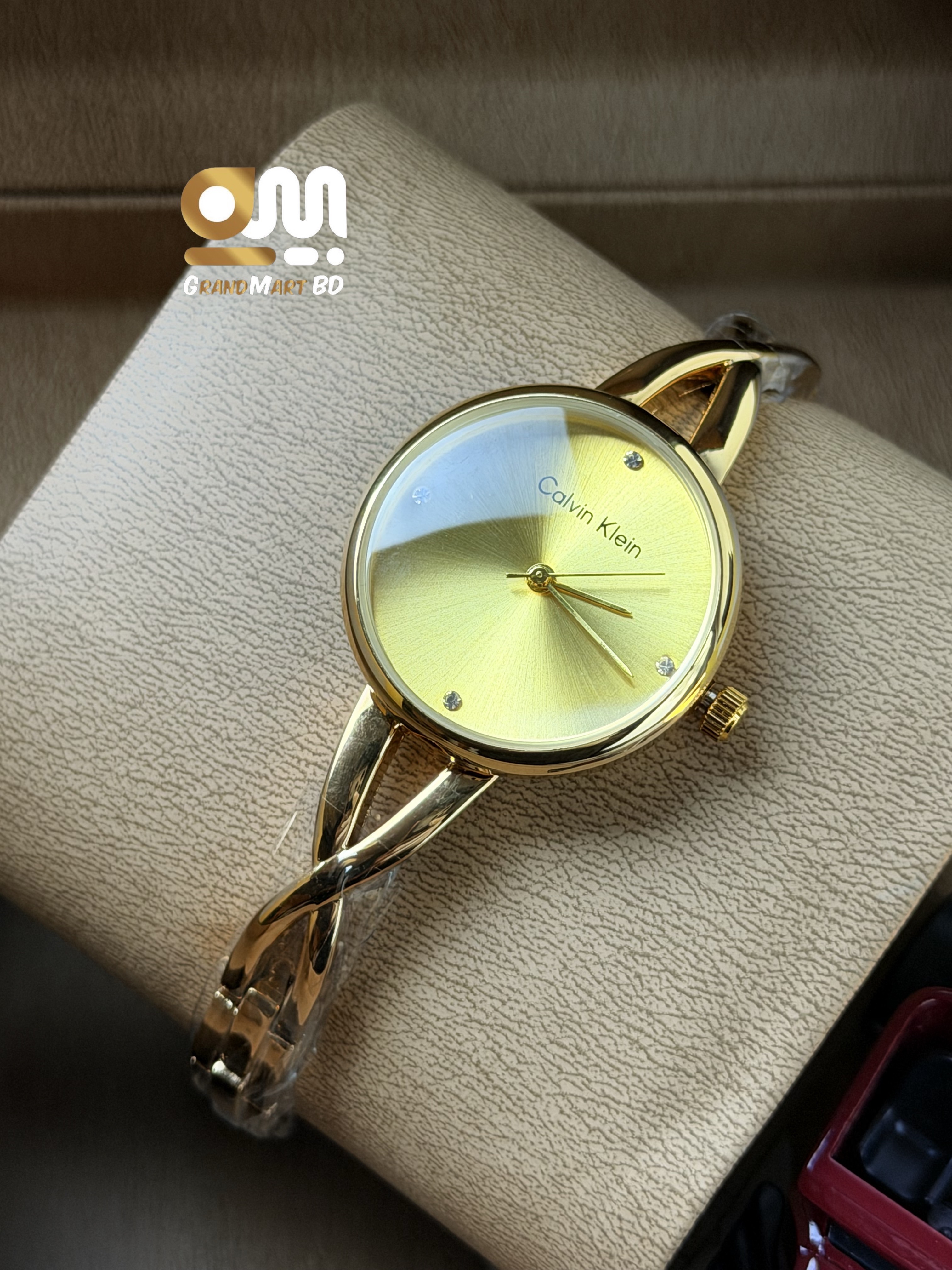 CK Golden Oval Dial_img_1