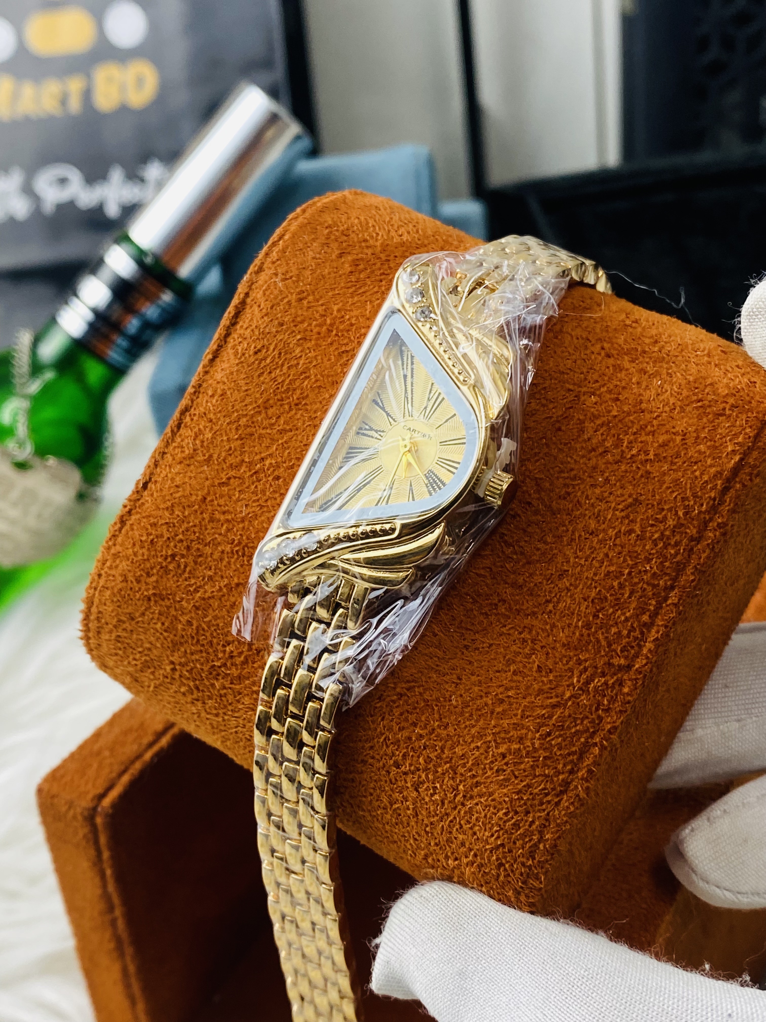 Cartier || Full Golden Girls watch_img_1