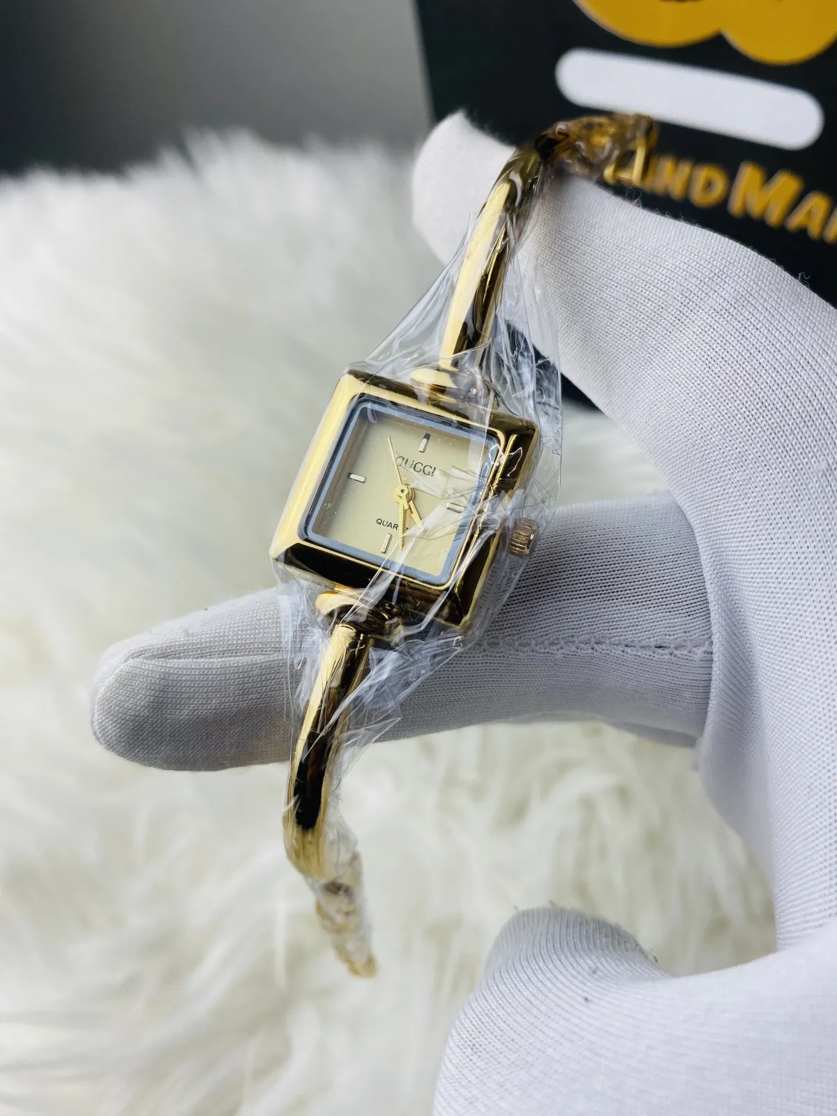 GUCCI braclet Watch || Uper Dial Golden