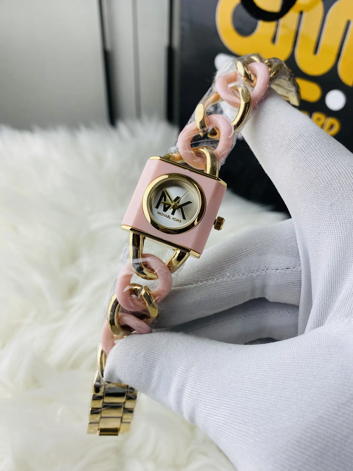 MK || PINK