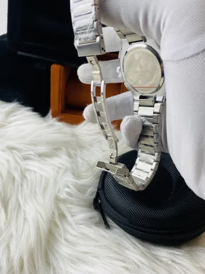 Patek Philippe Nautilus Chronograph Watch || Tiffany DialDial_img_2