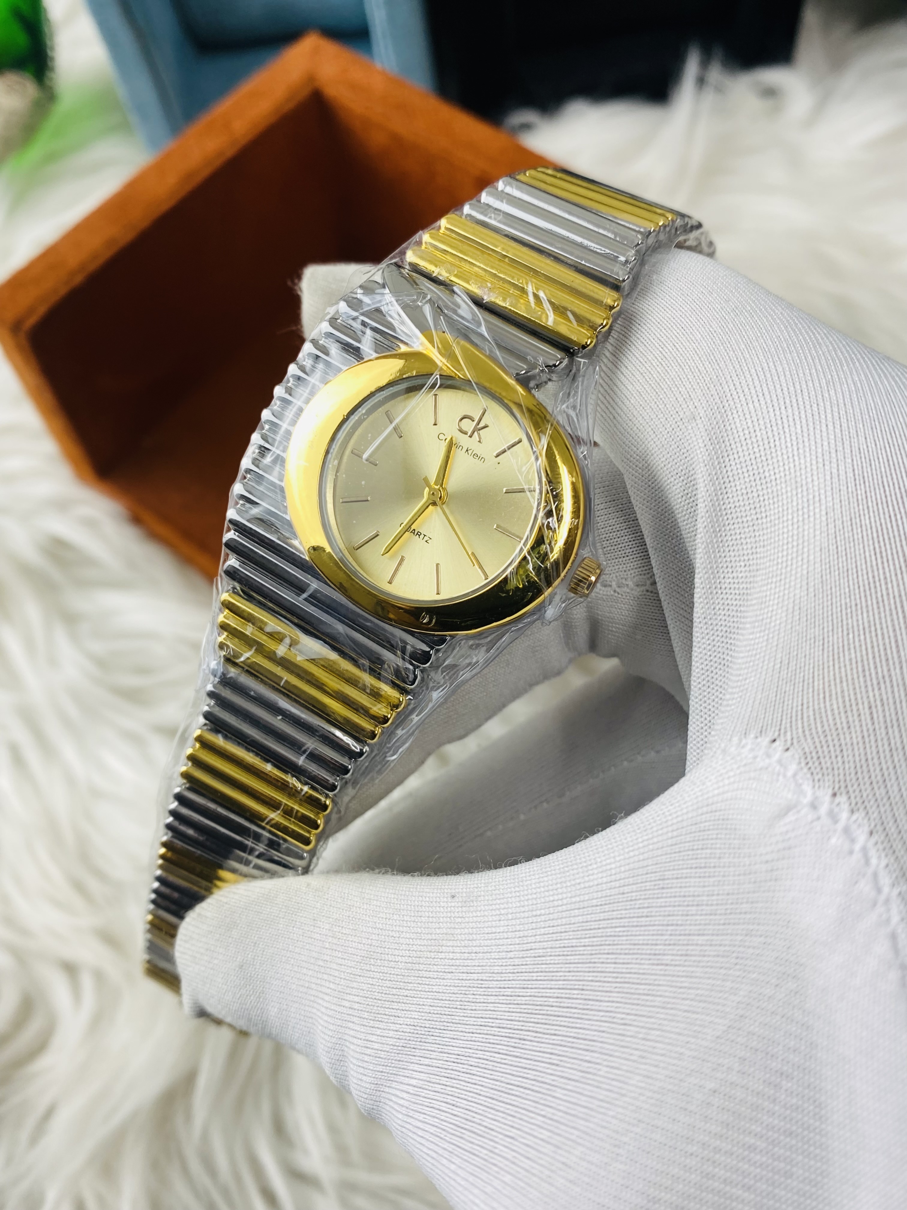Ck Girls  ||  Golden Dial_img_2