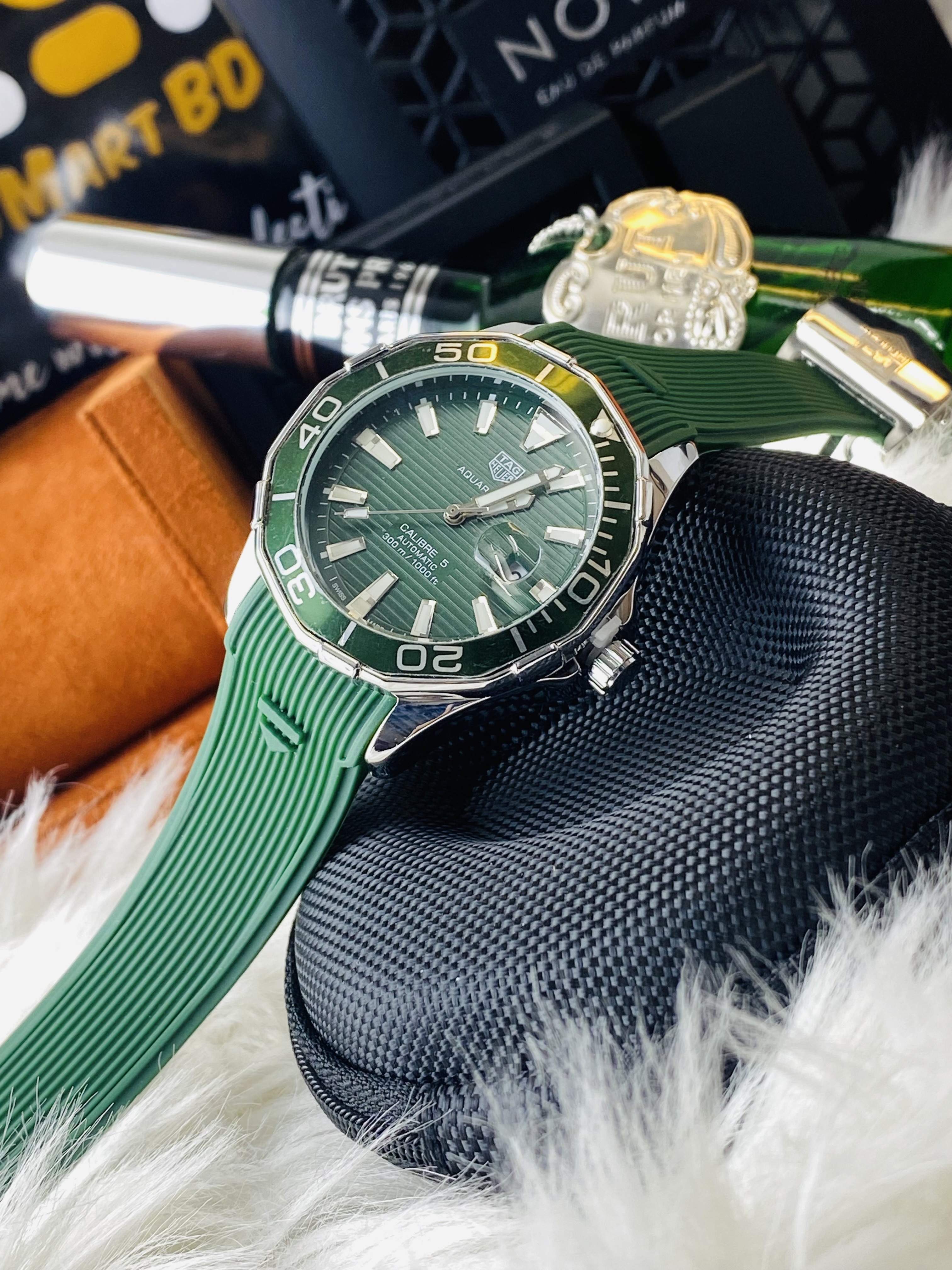TAG Heuer Aquaracer Calibre 5 diving watch|| Green