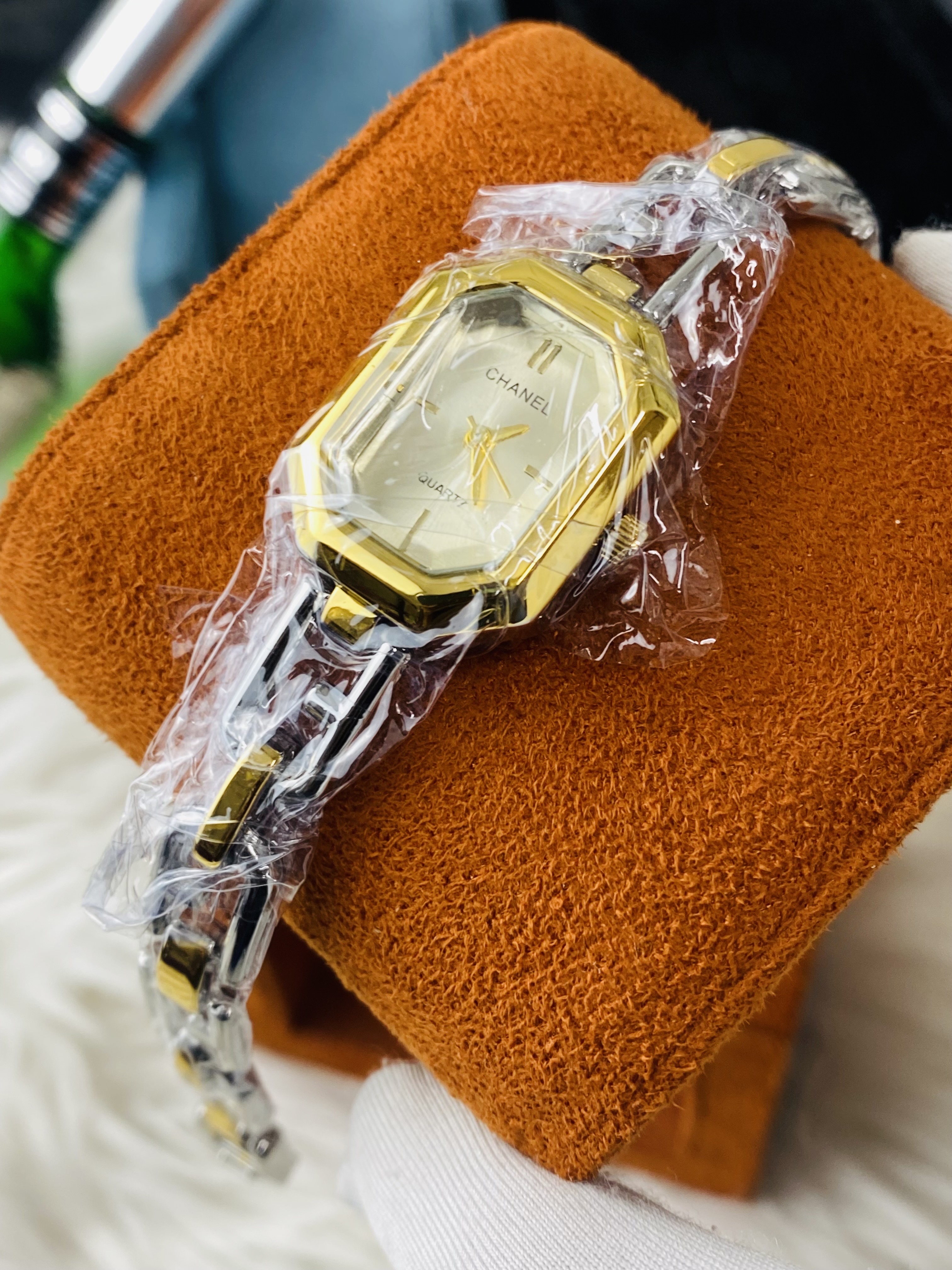 Chanel || Girs white Dial_img_1