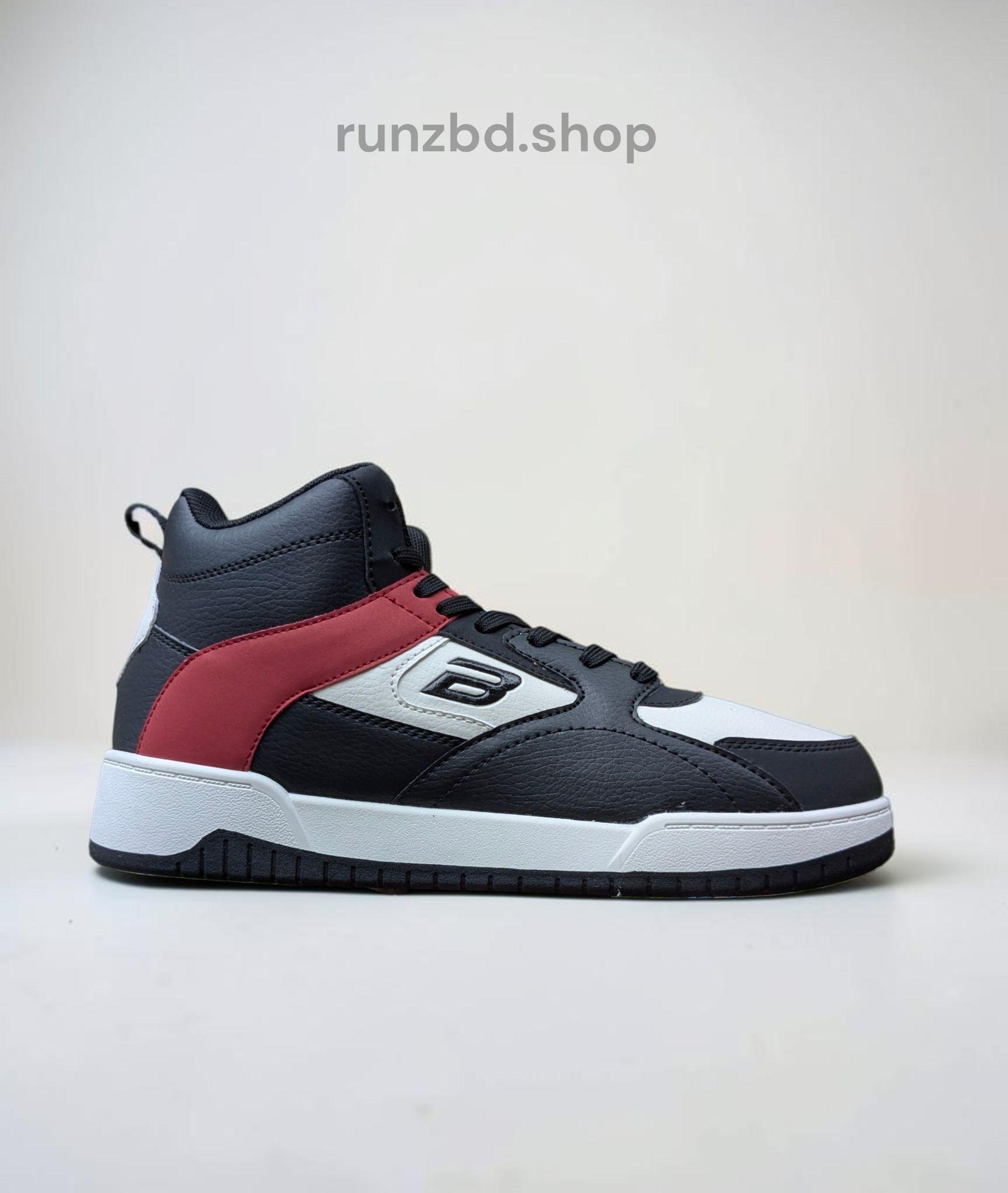 Bond Street High-neck Sneakers Black/Red (40-44)