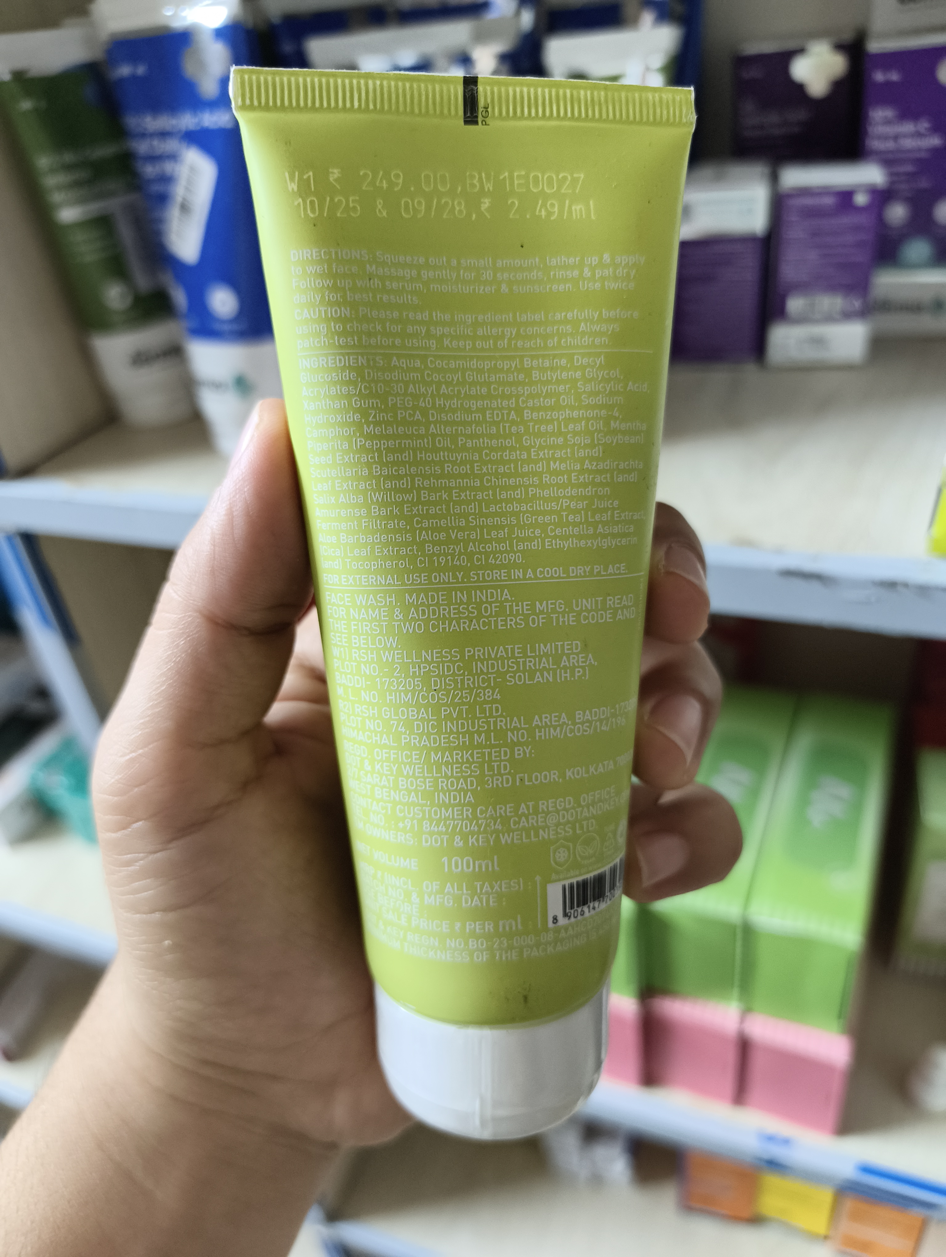 Dot & Key Cica Calaming Blemish Crearing Face Wash 100ml_img_2