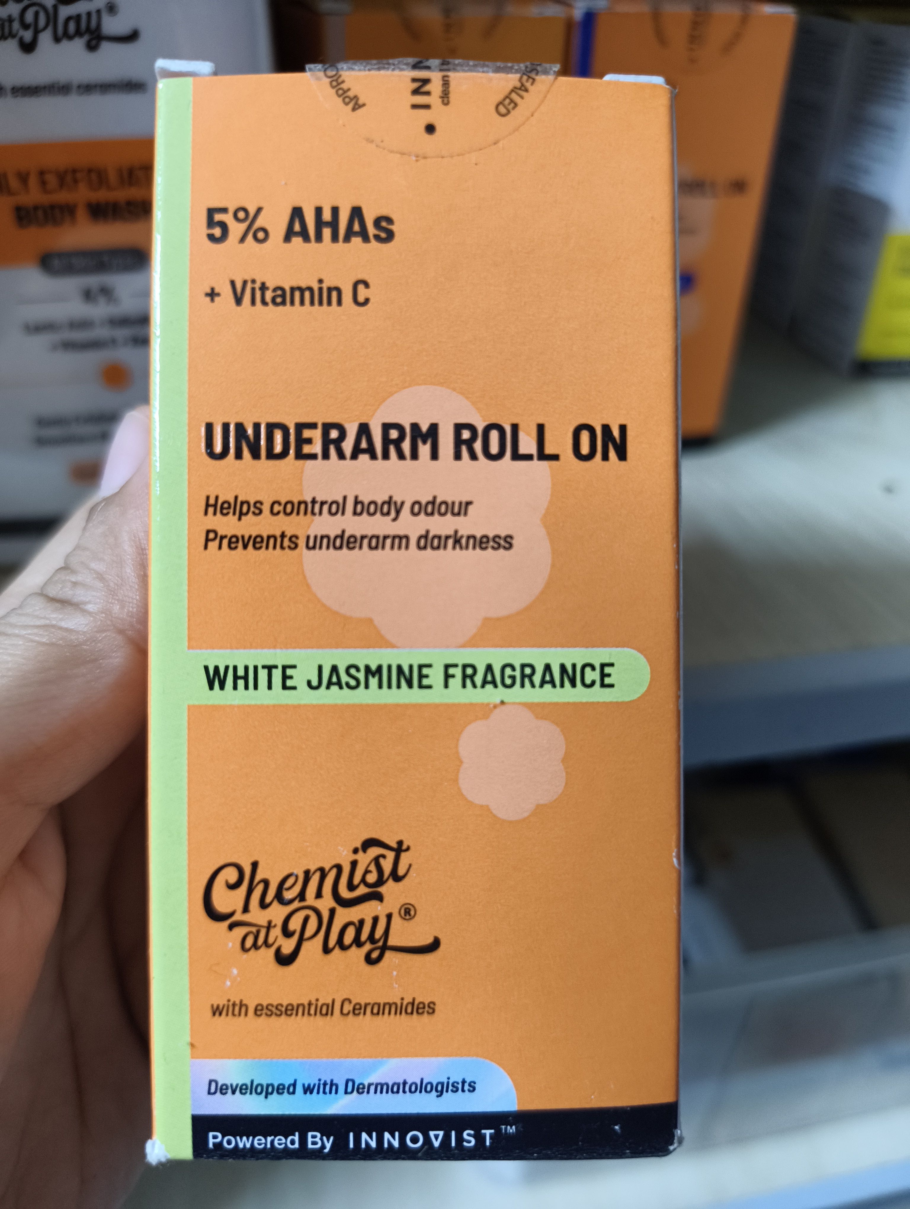 Chemist at Play 5% AHAs + Vitamin C Underarm Roll On (White Jasmine Fragrance)_img_1