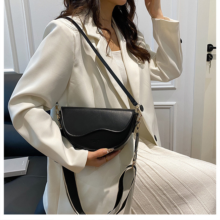 Solid moon bag_img_7