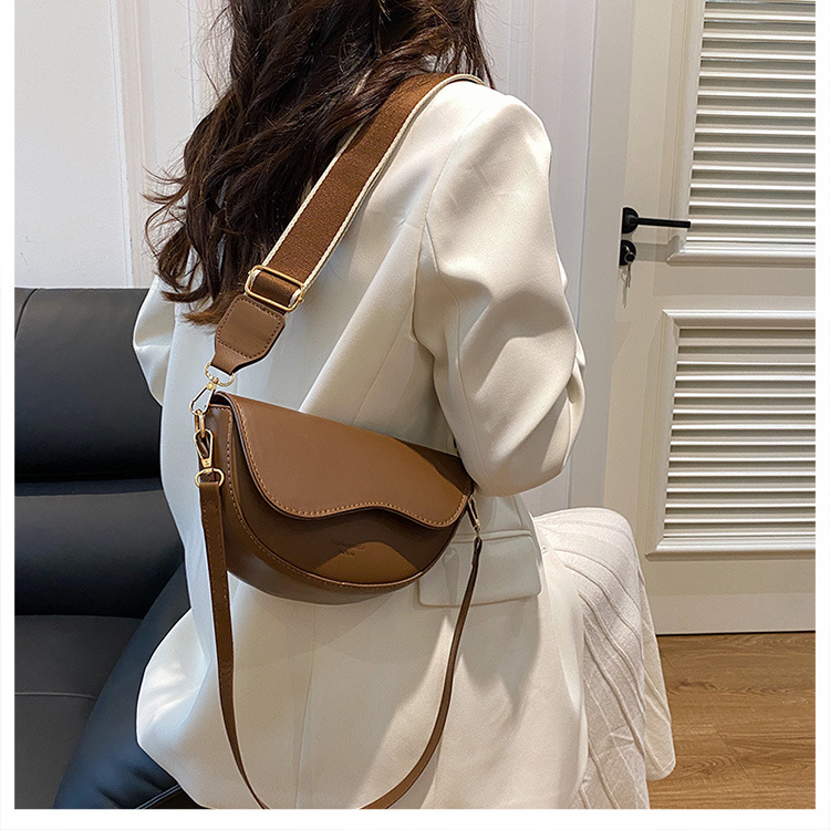 Solid moon bag_img_8