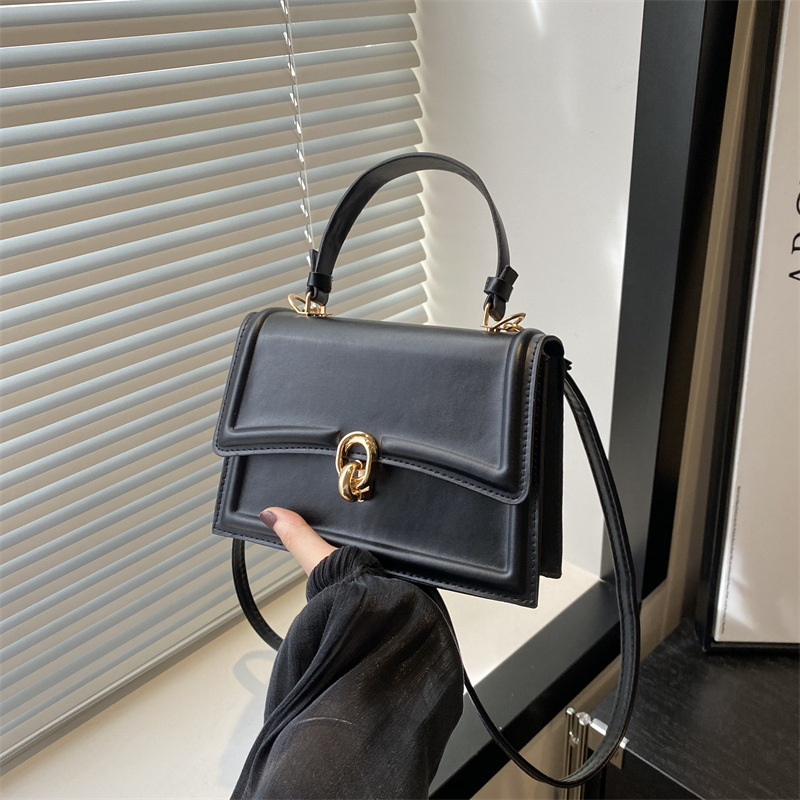 Box Shoulder bag