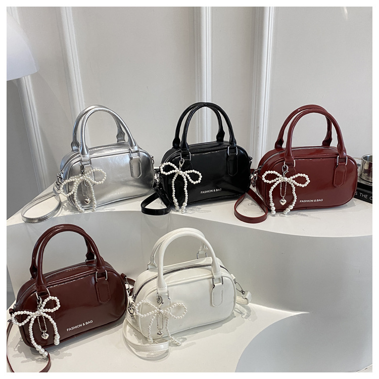 Hendhild bag with charms 🎀_img_1