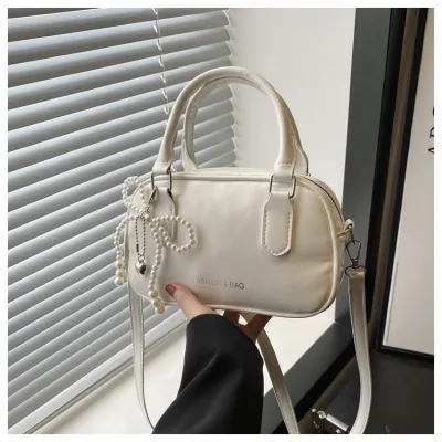 Hendhild bag with charms 🎀_img_3
