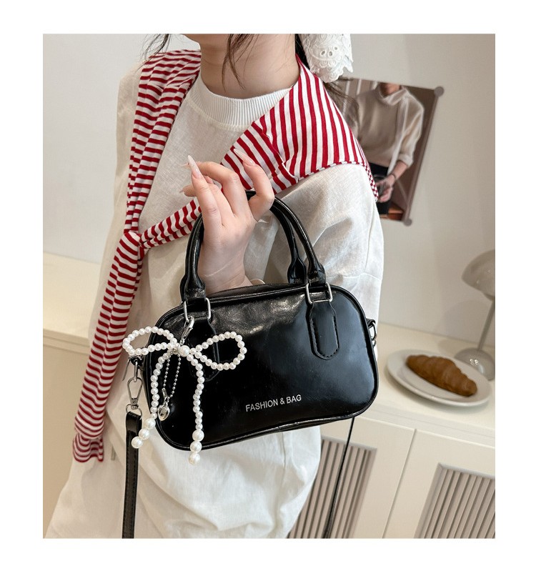 Hendhild bag with charms 🎀_img_7