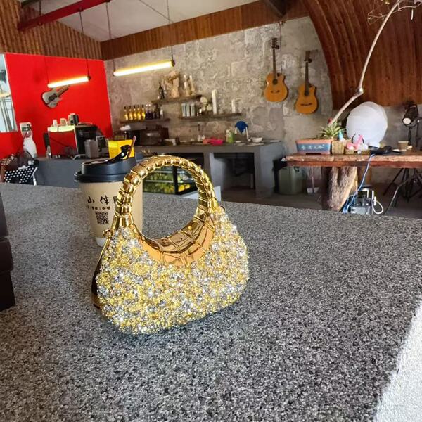 Moon stone clutch_img_4