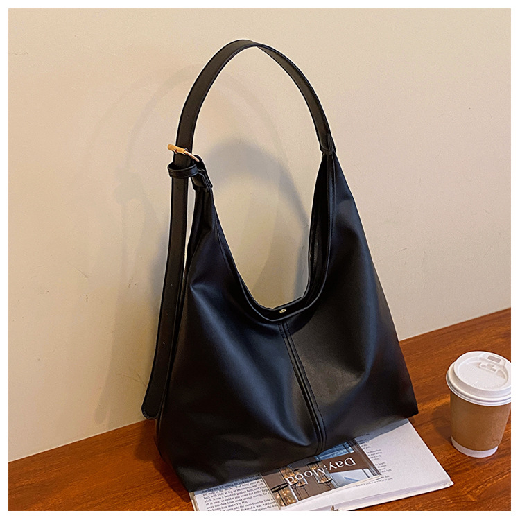 Solid vintage tote bag