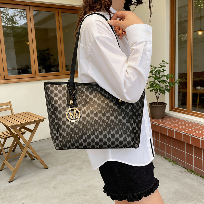 M print tote bag_img_3