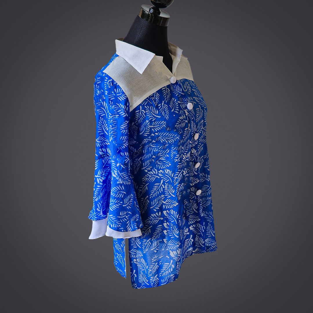 Elegant Blue & White Printed Women’s Shirt with Button-Down Front – Casual and Stylish Top by Simple White_img_1