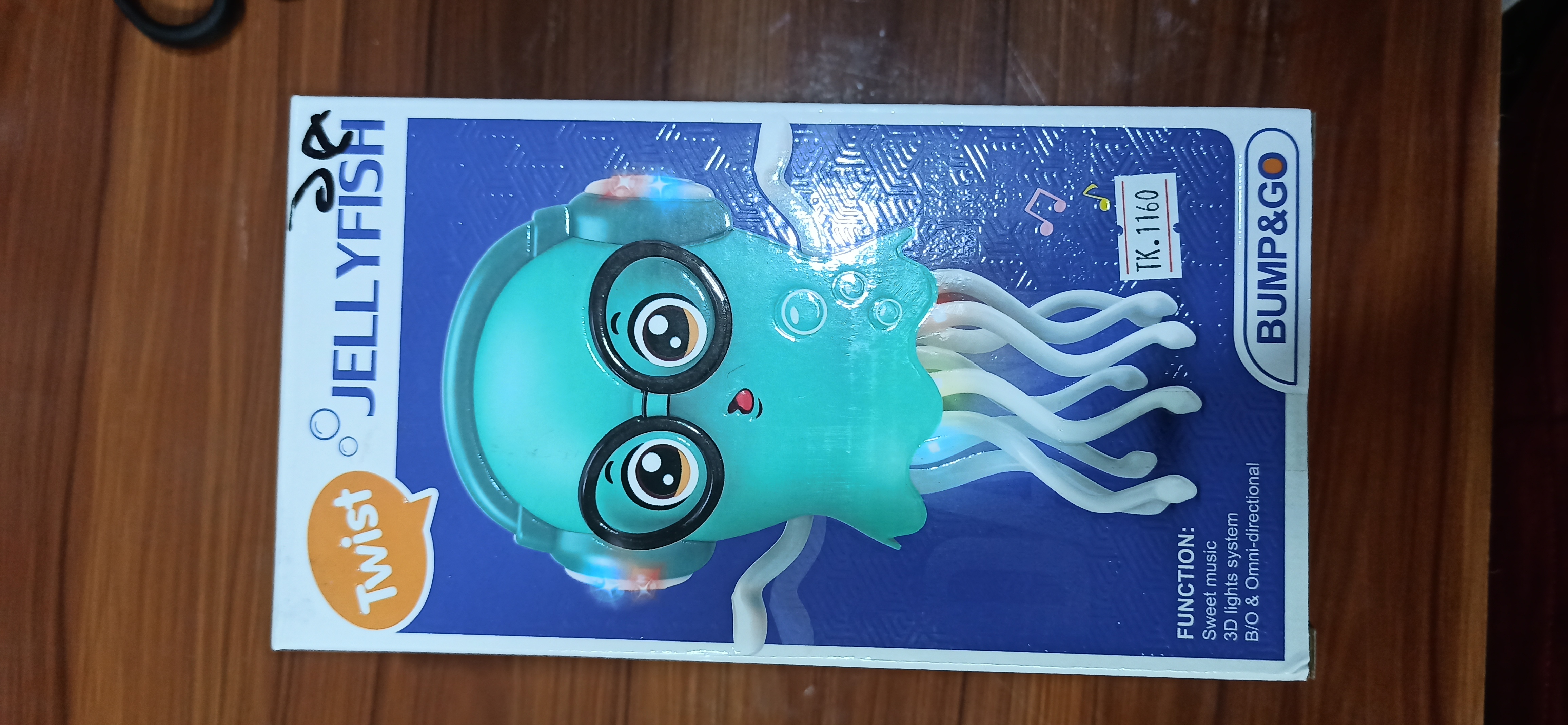 🤖 কিউট টুইস্ট জেলিফিশ লাইটিং ও মিউজিক খেলনা (Twist Jellyfish Toy)