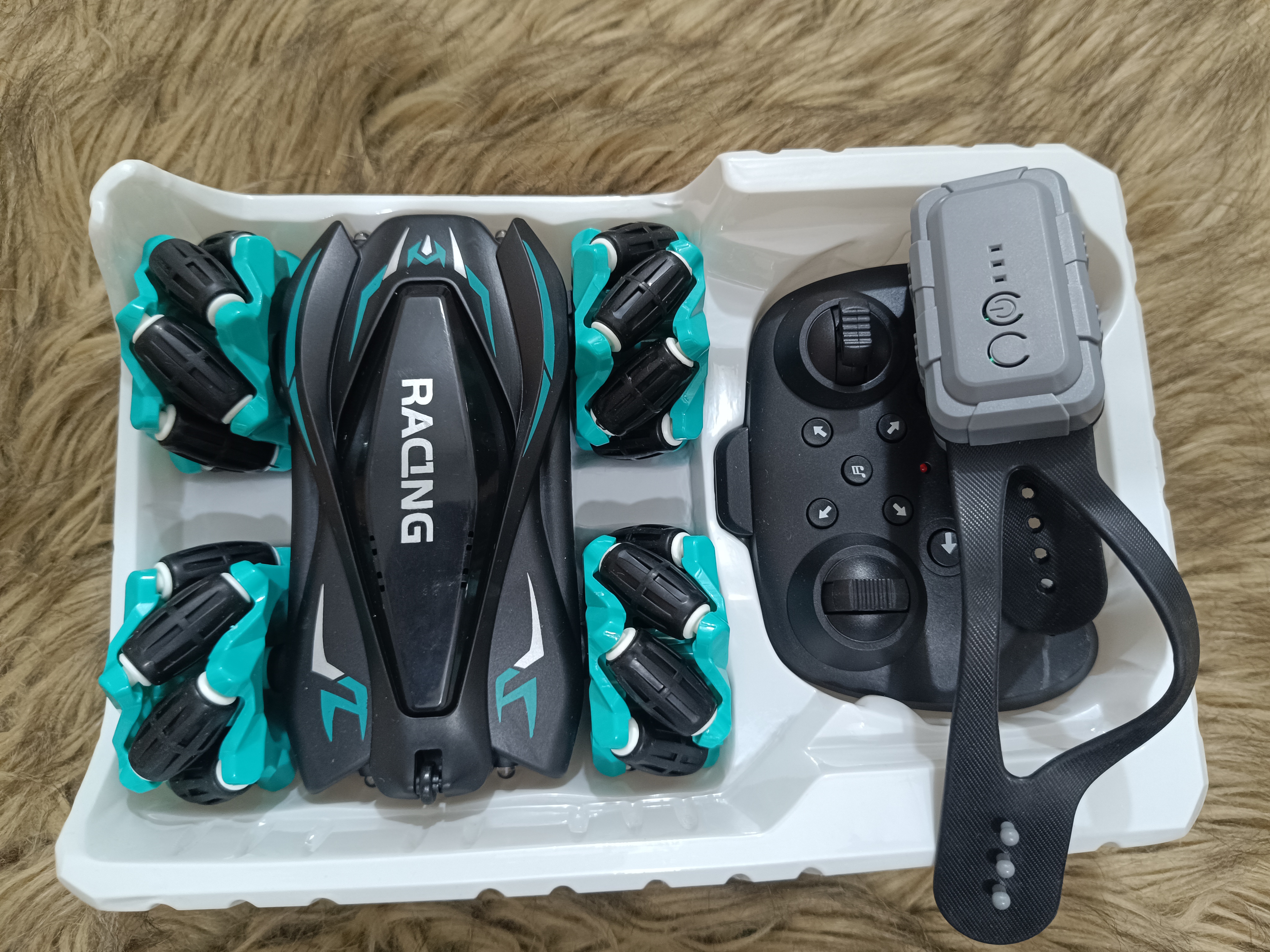 Hand Gesture Stunt Car – 4WD Racing Drift Car with Remote Control (Newest Model)_img_0