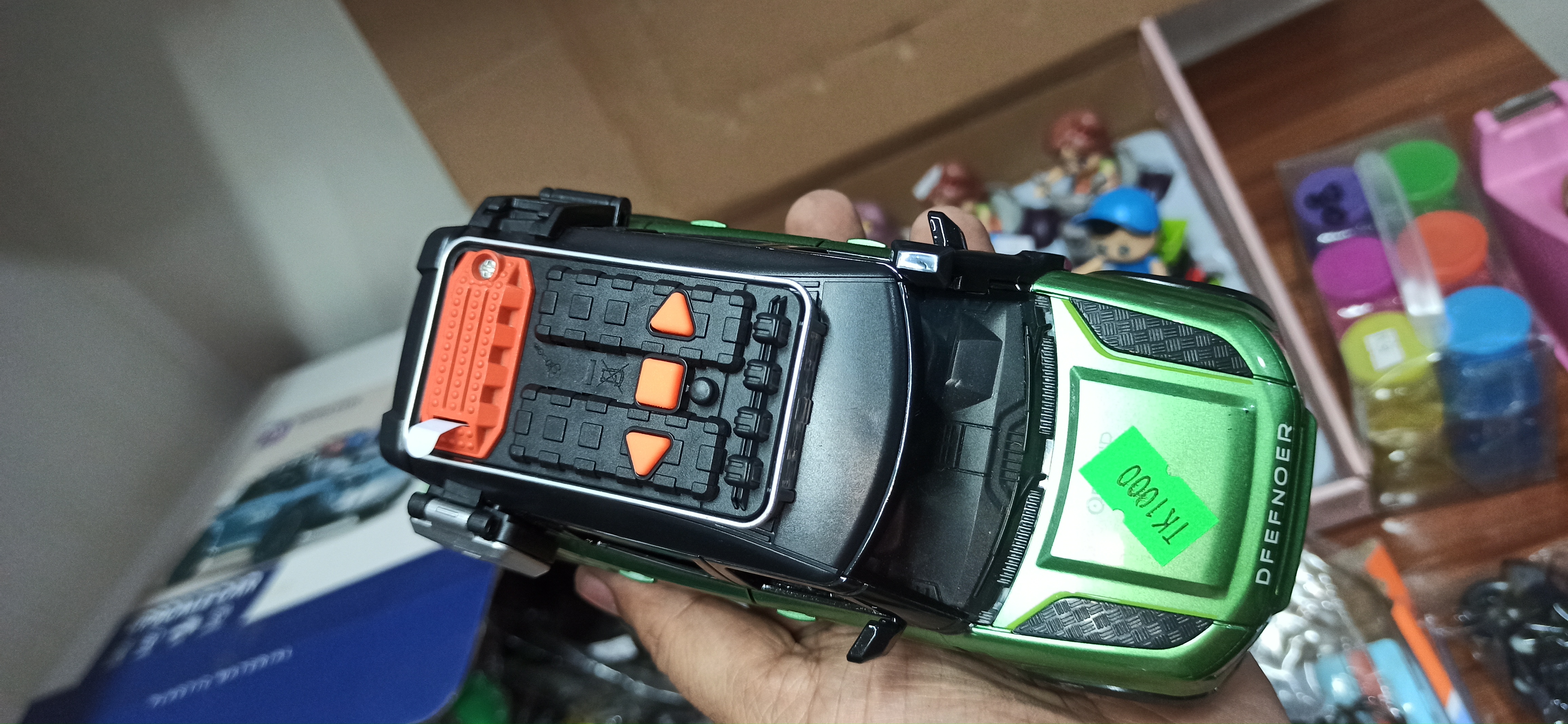 🚙 Premium Defender Toy Car_img_3