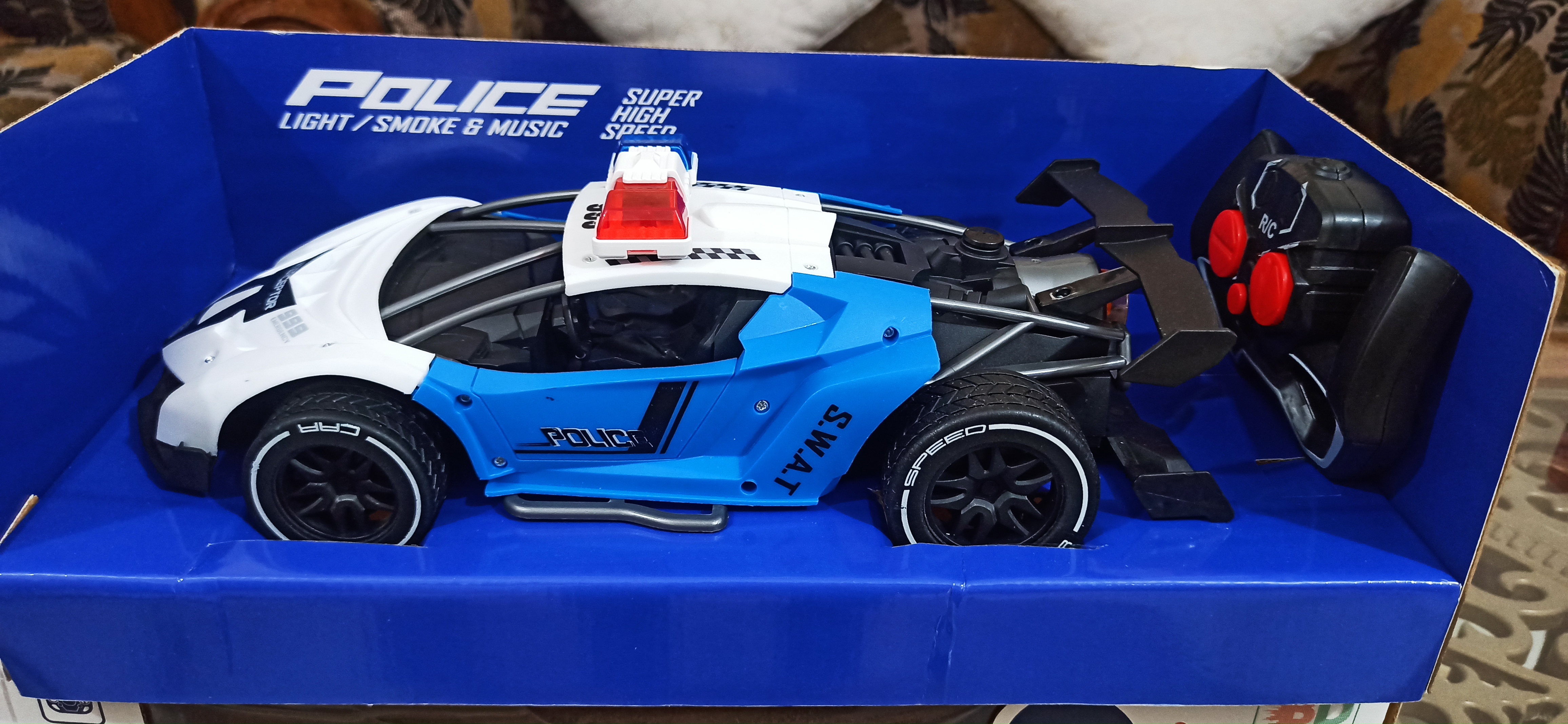 MOKA Super Sonic Smoke Racing Car – Light, Music & Real Smoke Effect | High-Speed Sports RC Car_img_2