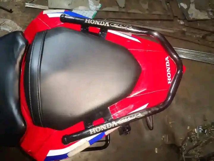 Premium Back Grabrail For Honda CBR_img_4