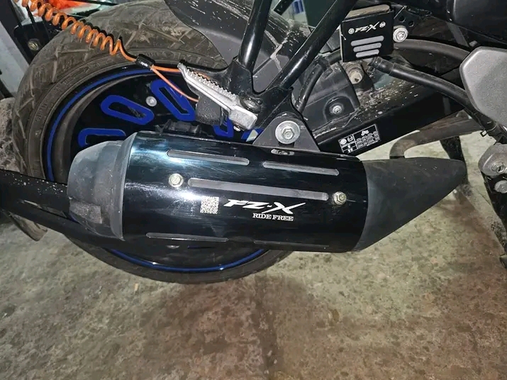 Premium Black Silencer Cover For Yamaha FZ-X