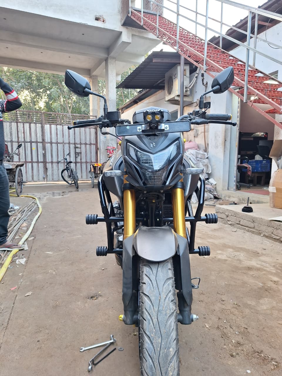 Premium Heavy Stylish Bumper For Xtream 160R 4v_img_3