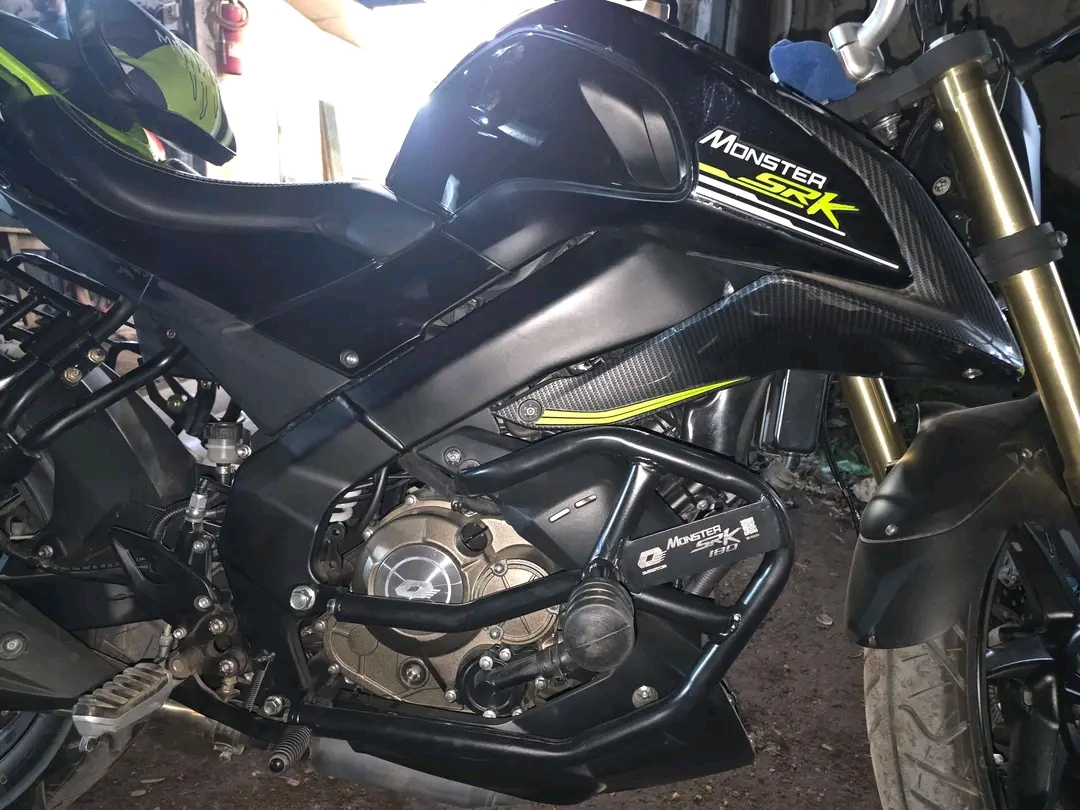 Premium Heavy Engin Gourde Bumper For Monster SRK 180