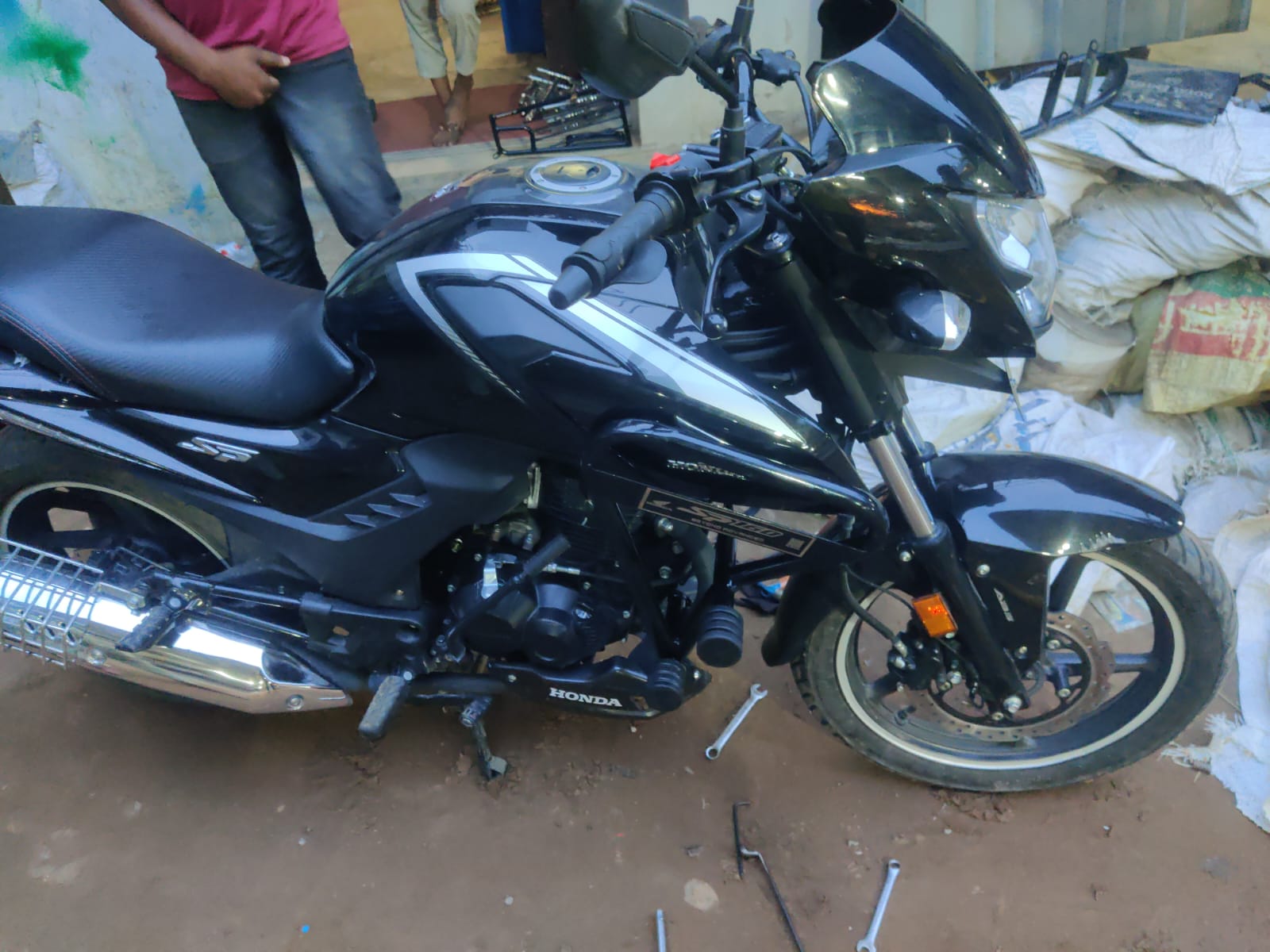 Premium Heavy Stylish Bumper For Honda SP-160_img_18