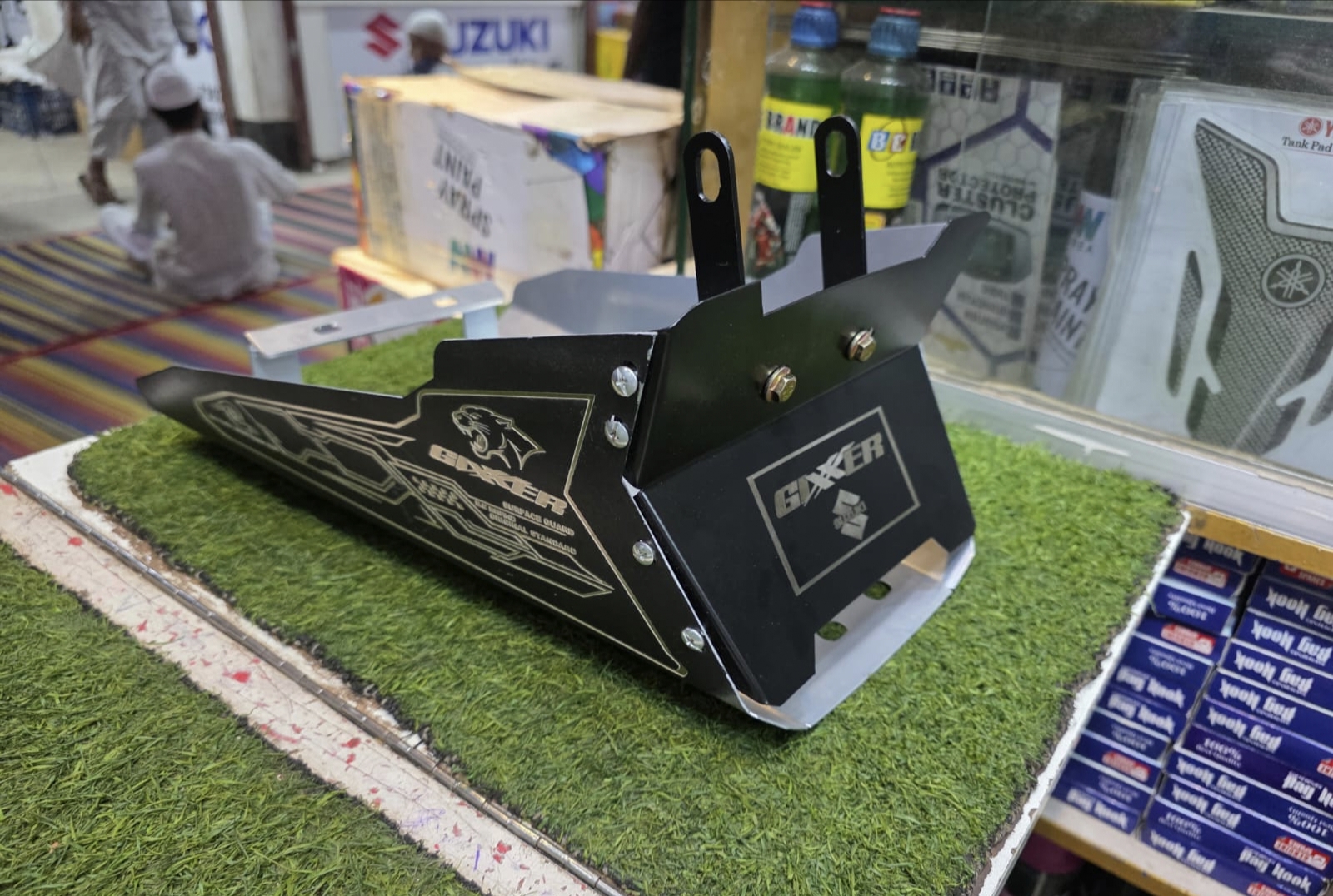 Premium CNC Black Silencer Gourde For Gixxer All Model_img_3
