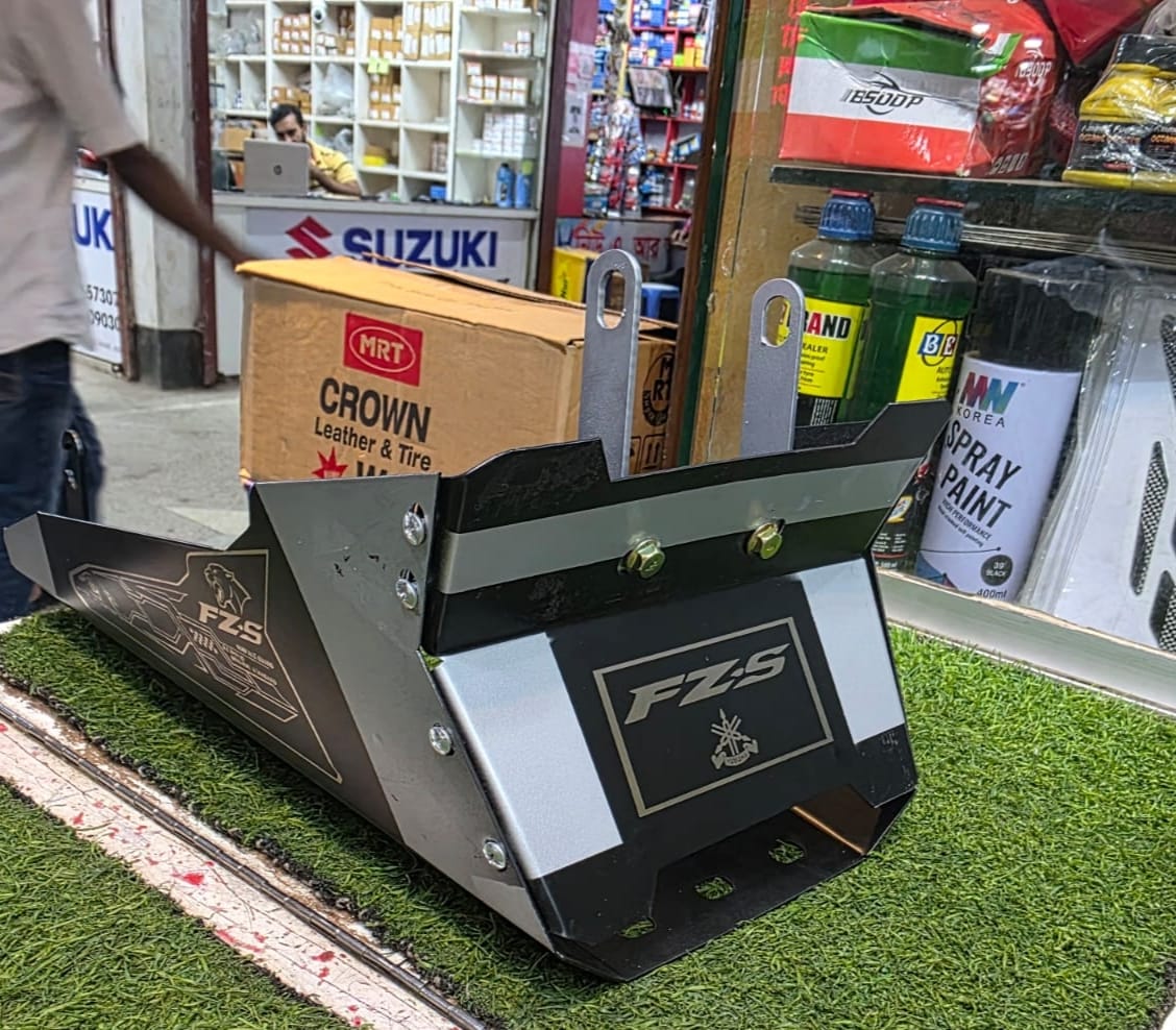 Premium CNC Black Engin Gourde For Yamaha Fzs All Model_img_0