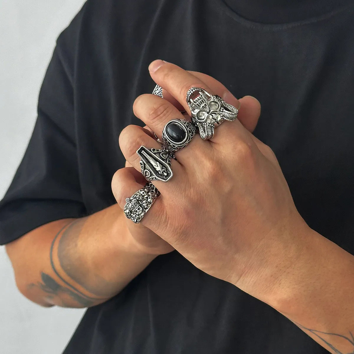 5pcs Set, Vintage Punk Exaggerated Skull and Ram Head Ring - Image 2