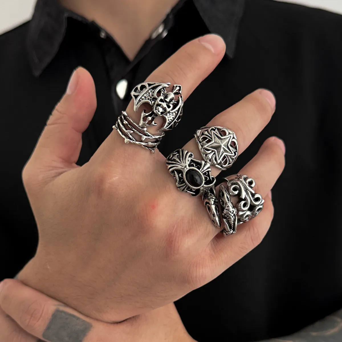 Y2K Gothic Grunge Ring Set - Image 2