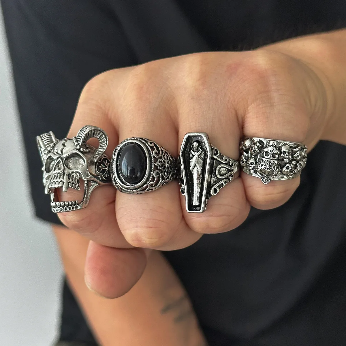 5pcs Set, Vintage Punk Exaggerated Skull and Ram Head Ring - Image 1
