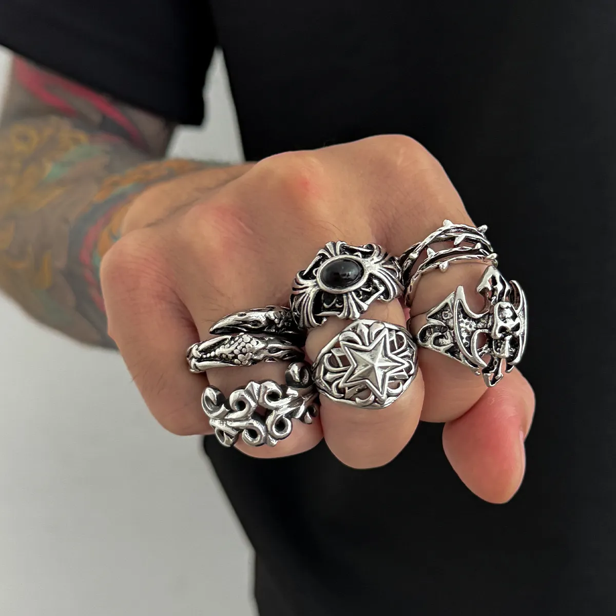 Y2K Gothic Grunge Ring Set - Image 1