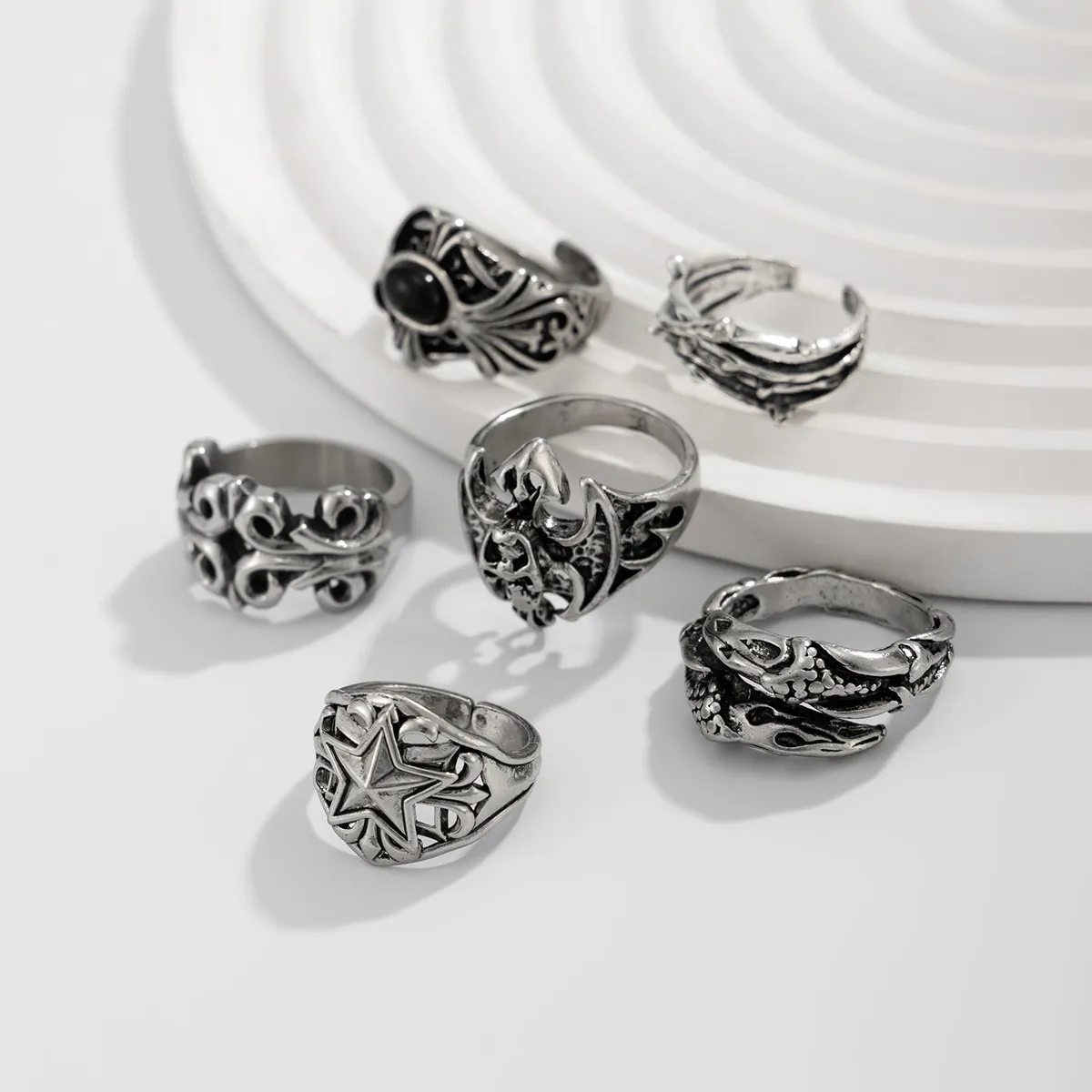 Y2K Gothic Grunge Ring Set - Image 5