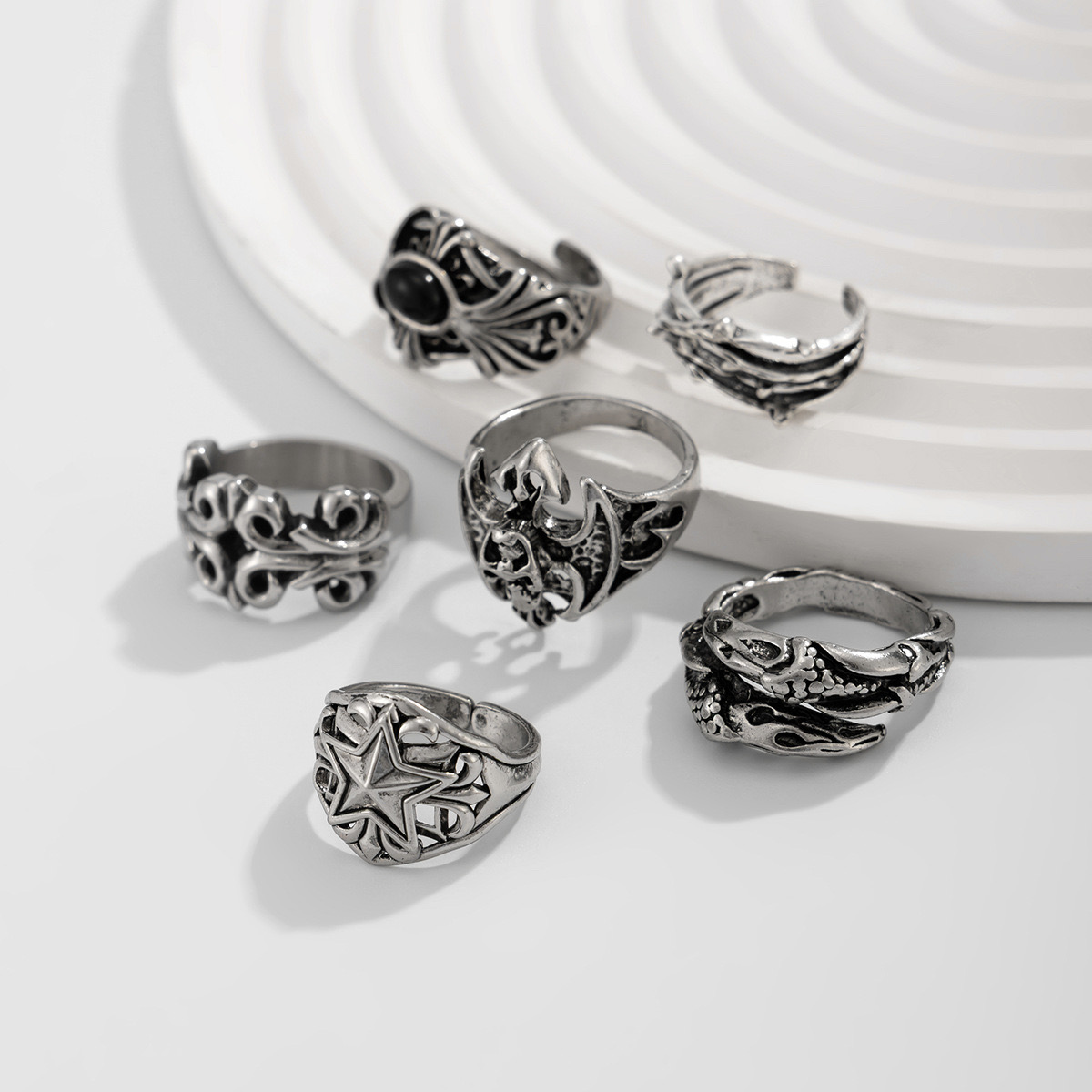 Y2K Gothic Grunge Ring Set - Image 5
