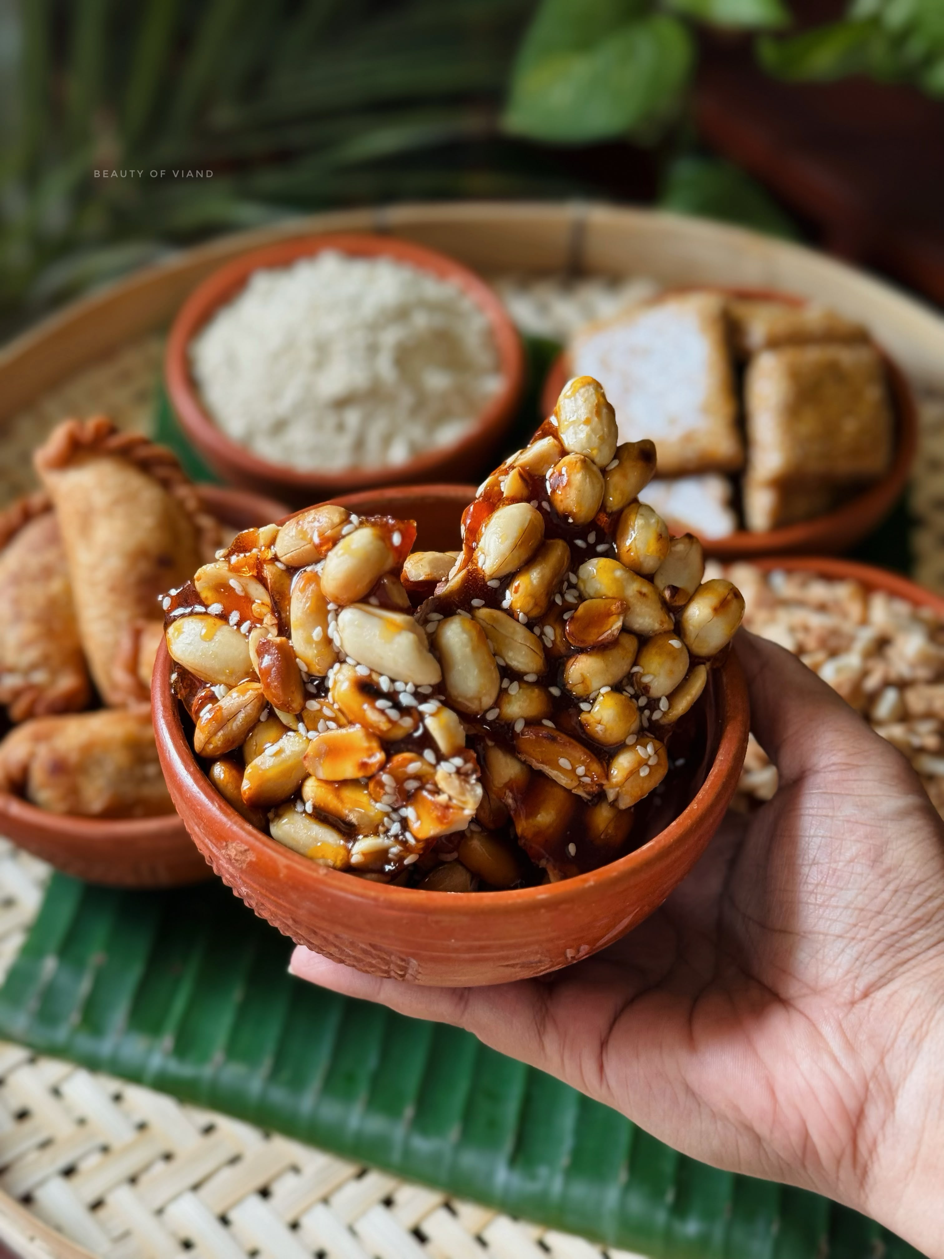 ঘিয়ে ভাজা থাই বাদাম কটকটি (২৫০ গ্রাম)