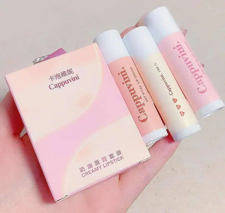 Cappuvini Moisturizing Colored Lipstick!
