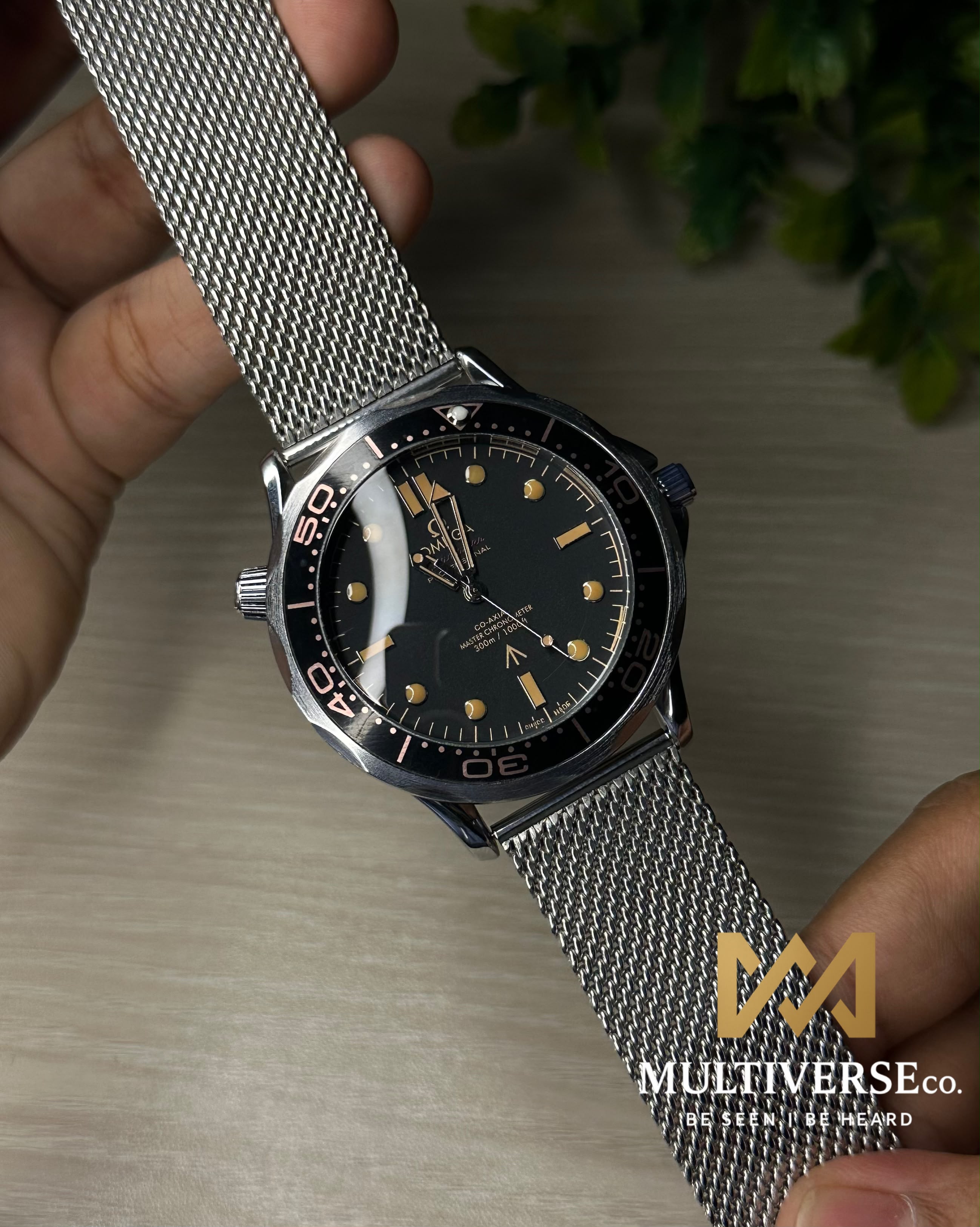 OMEGA 007 JAMES BOND EDITION MESH STRAP BLACK DIAL WATCH FREE NATO STRAP_img_1