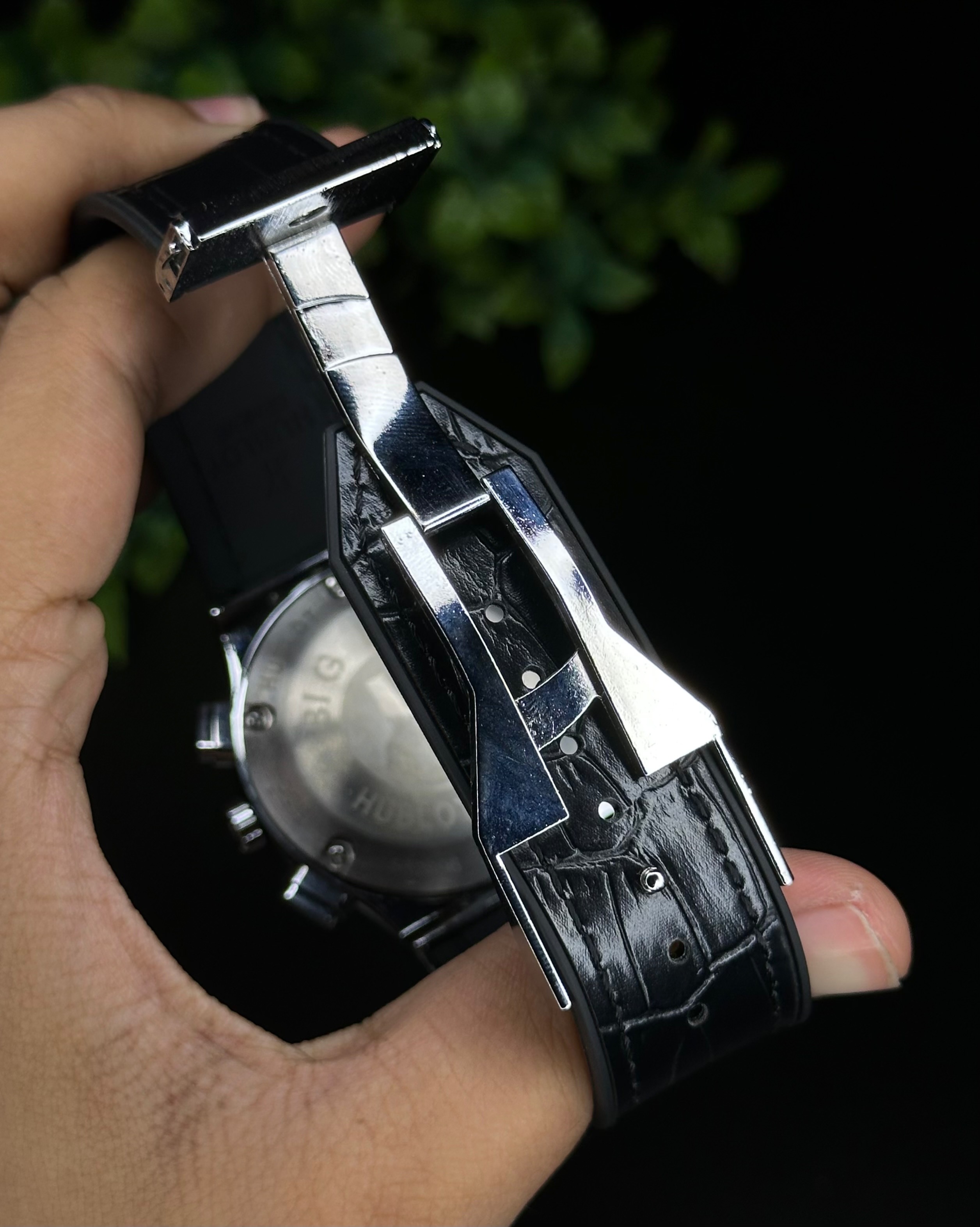 HUBLOT CLASSIC FUSION CHRONOGRAPH BLACK DIAL SILVER CASE BLACK BELT (AA)_img_3