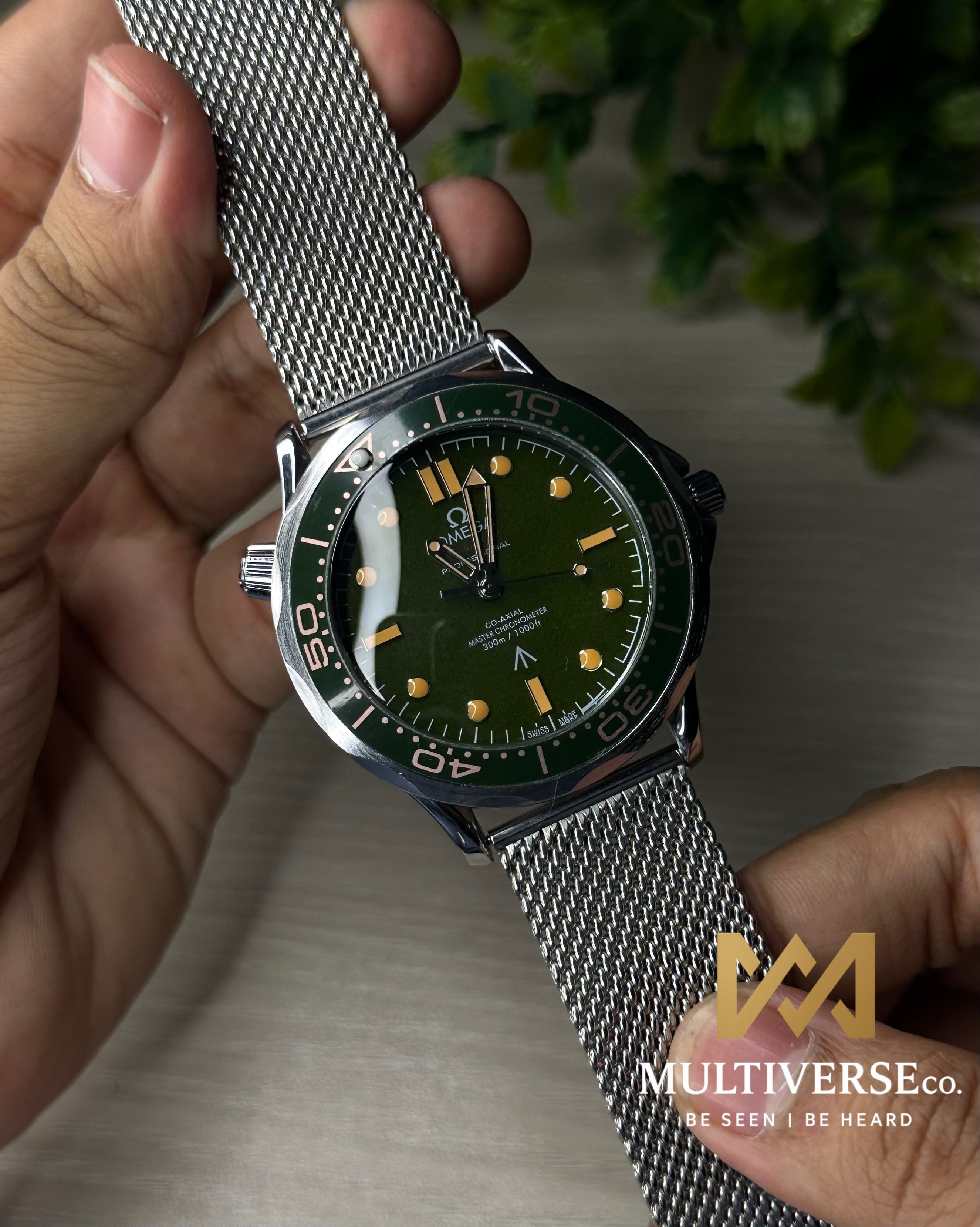 OMEGA 007 JAMES BOND EDITION MESH STRAP GREEN DIAL WATCH FREE NATO STRAP_img_1